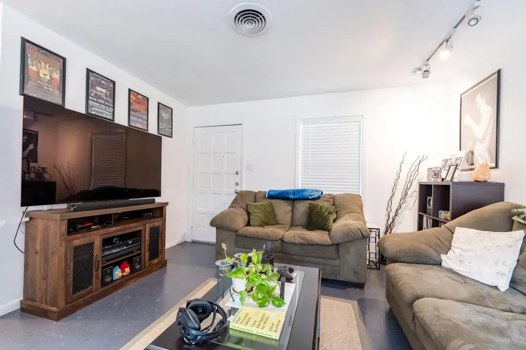 4407 Terrilance Drive Austin TX 78741