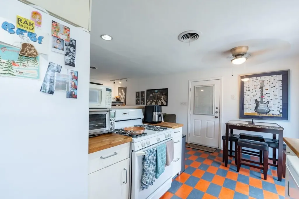 4407 Terrilance Drive Austin TX 78741