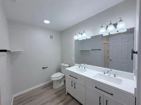 403 Taylor Street Smithville TX 78957