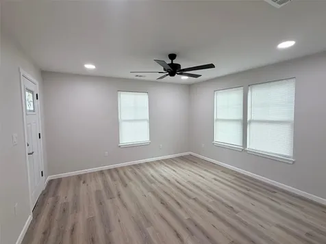 403 Taylor Street Smithville TX 78957