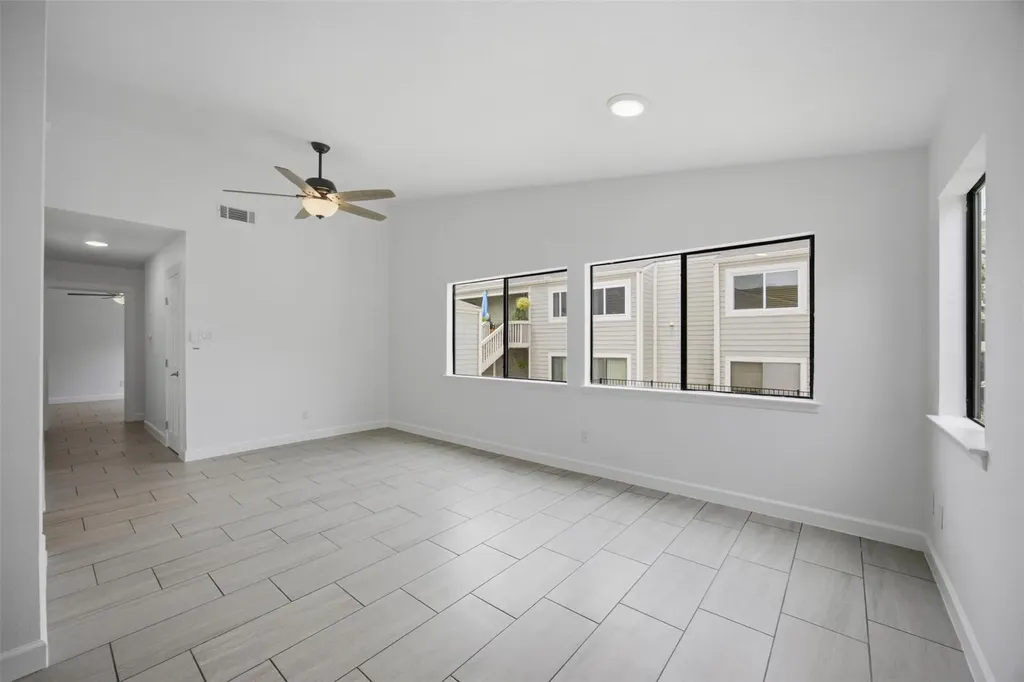 5801 Thunderbird Street Lago Vista TX 78645