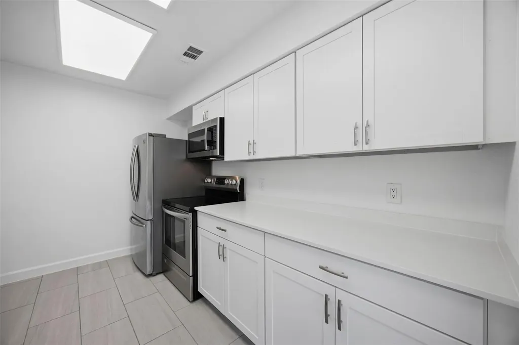5801 Thunderbird Street Lago Vista TX 78645