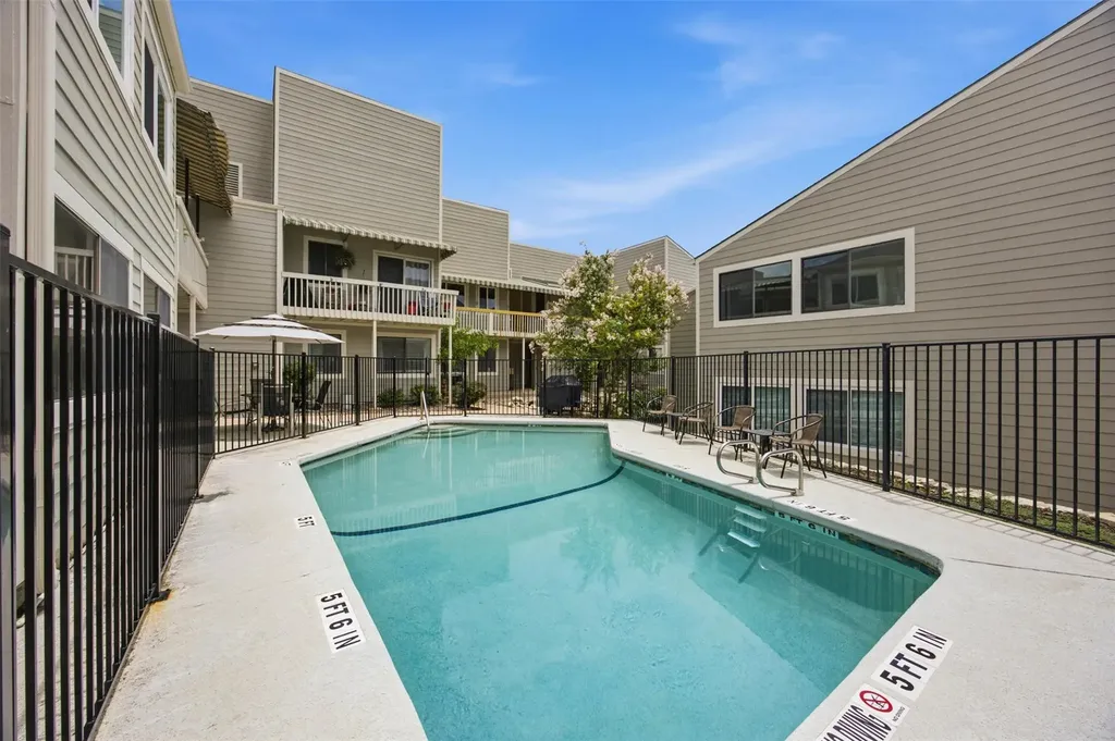 5801 Thunderbird Street Lago Vista TX 78645