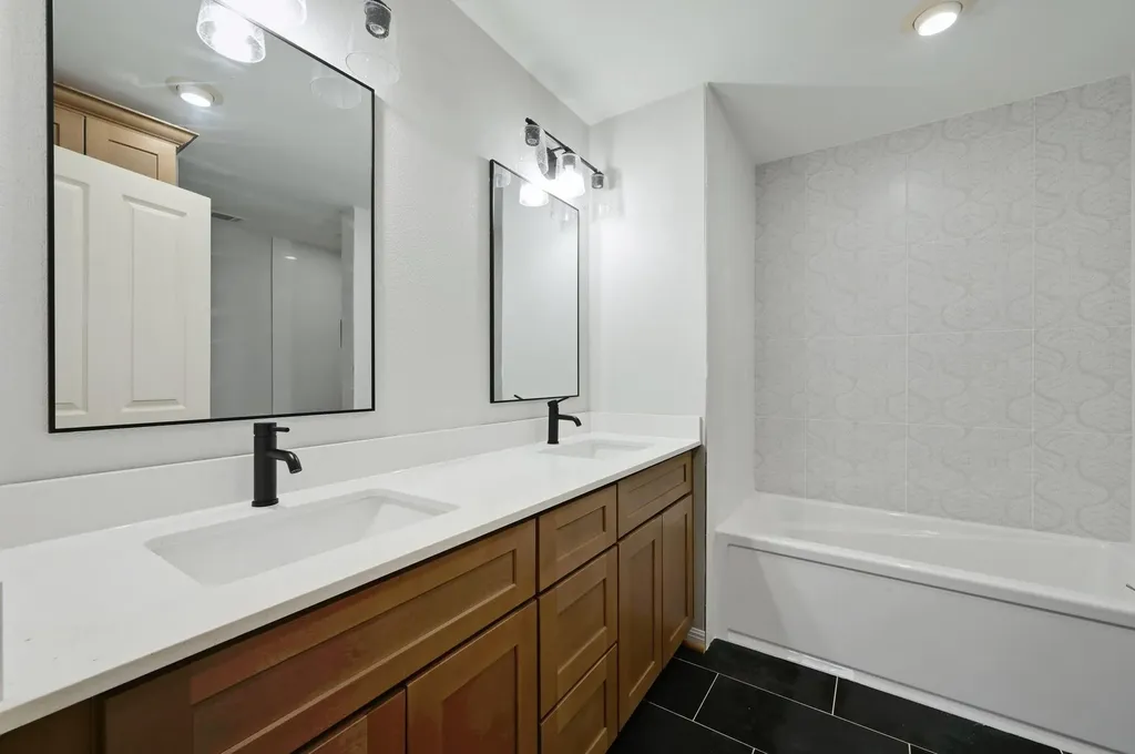 140 Barton Ranch Circle Dripping Springs TX 78620