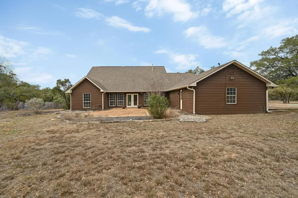 140 Barton Ranch Circle Dripping Springs TX 78620
