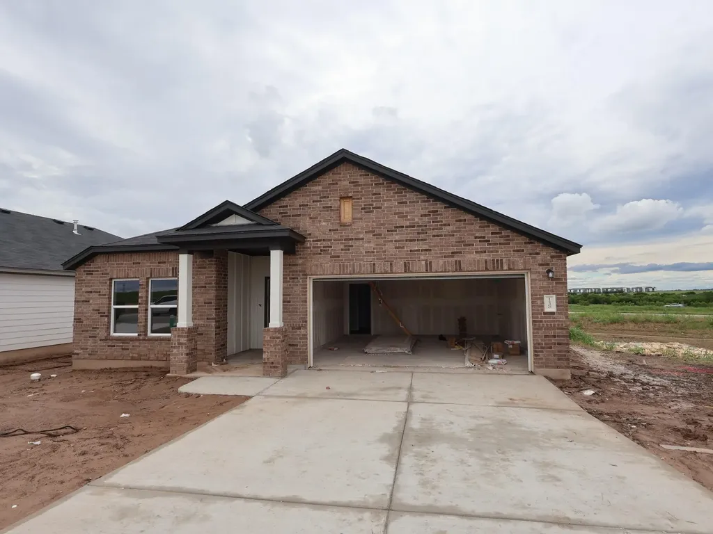 12300 Setting Peak Lane Buda TX 78610