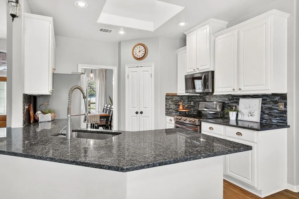 137 Ridgewood Cove Georgetown TX 78633