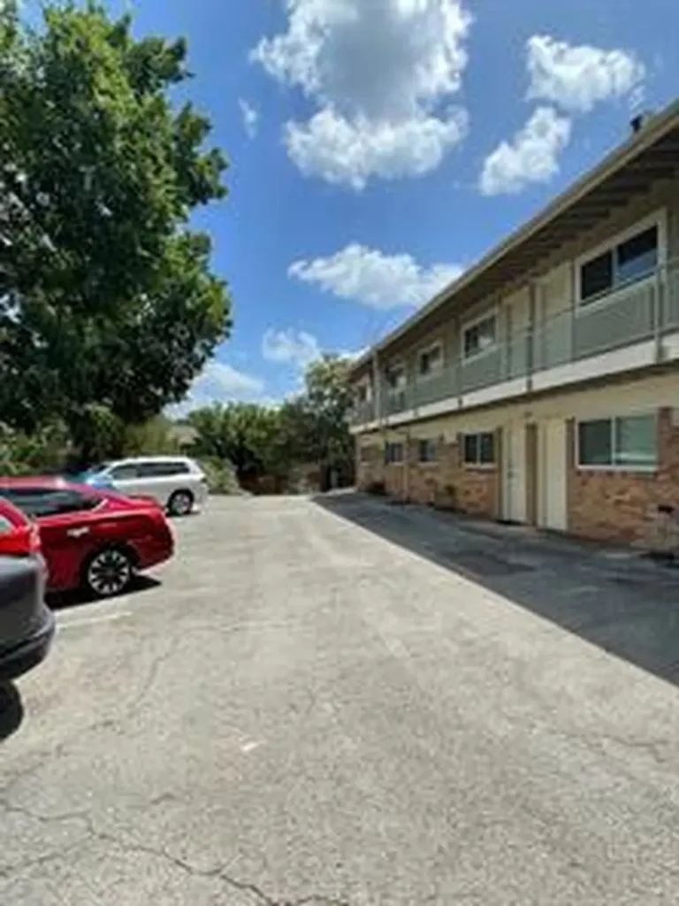 304 E 33rd Street Austin TX 78705