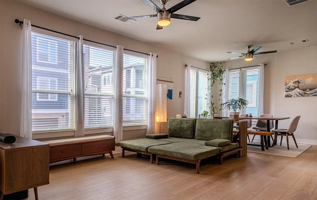 2012 Dinsdale Lane Austin TX 78741