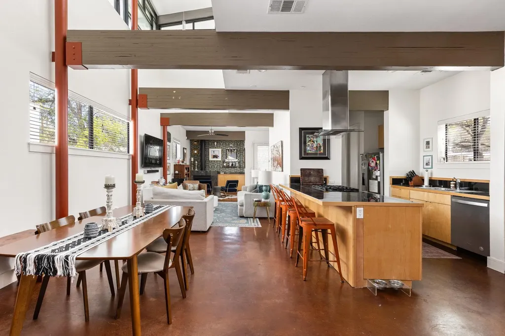 1708 Harvey Street Austin TX 78702