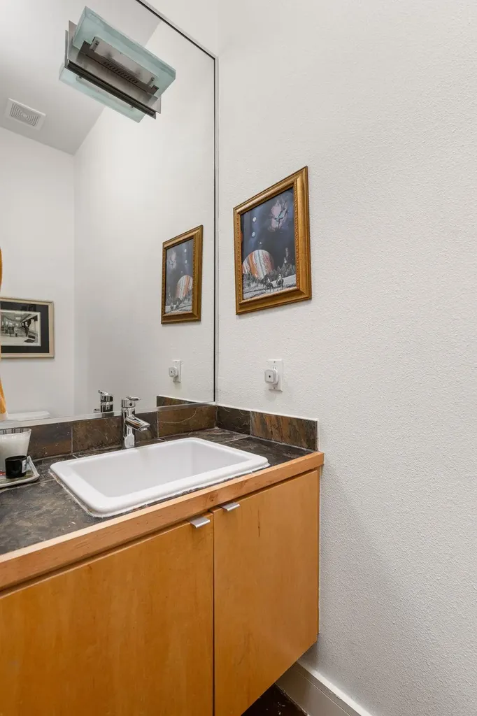 1708 Harvey Street Austin TX 78702