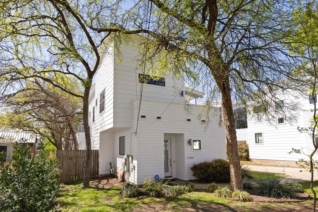 1708 Harvey Street Austin TX 78702