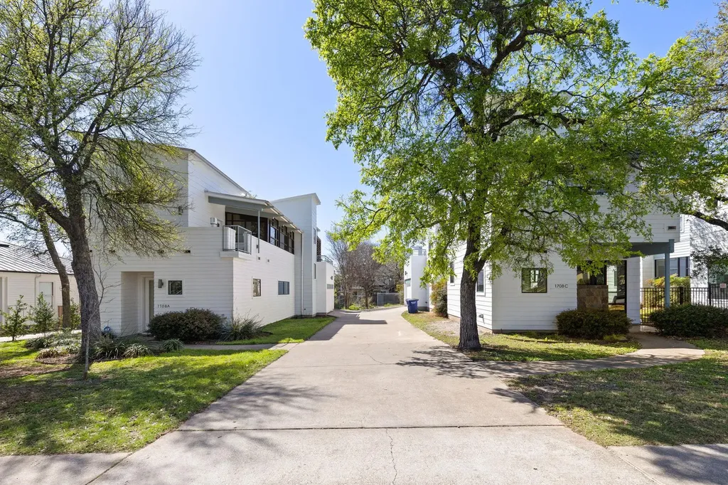1708 Harvey Street Austin TX 78702