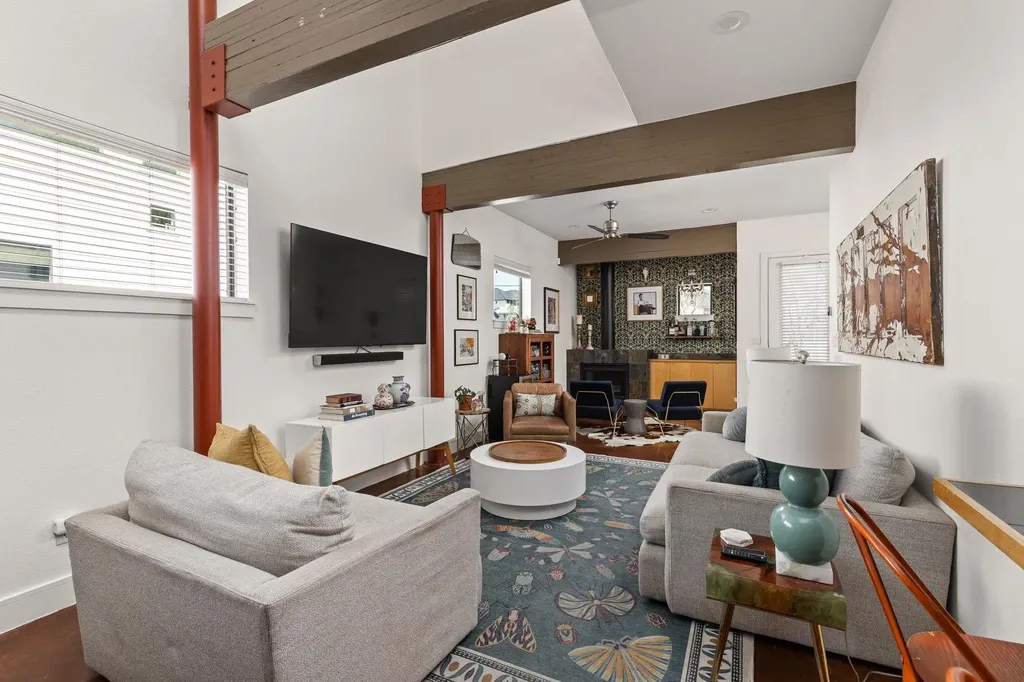1708 Harvey Street Austin TX 78702