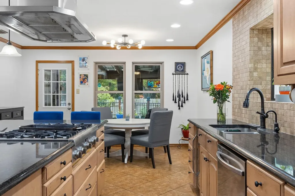 307 S Ridge Circle Georgetown TX 78628