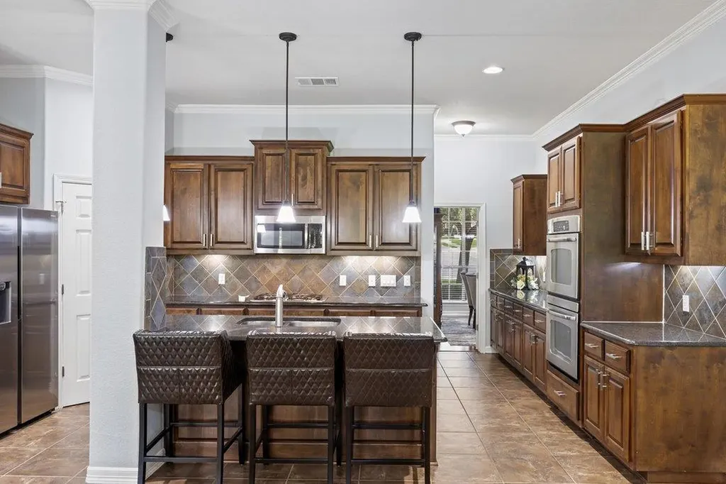 2006 Westvalley Place Round Rock TX 78665