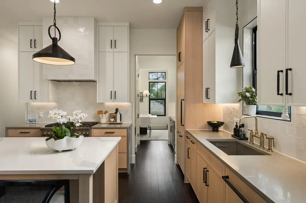 212 Fletcher Street Austin TX 78704