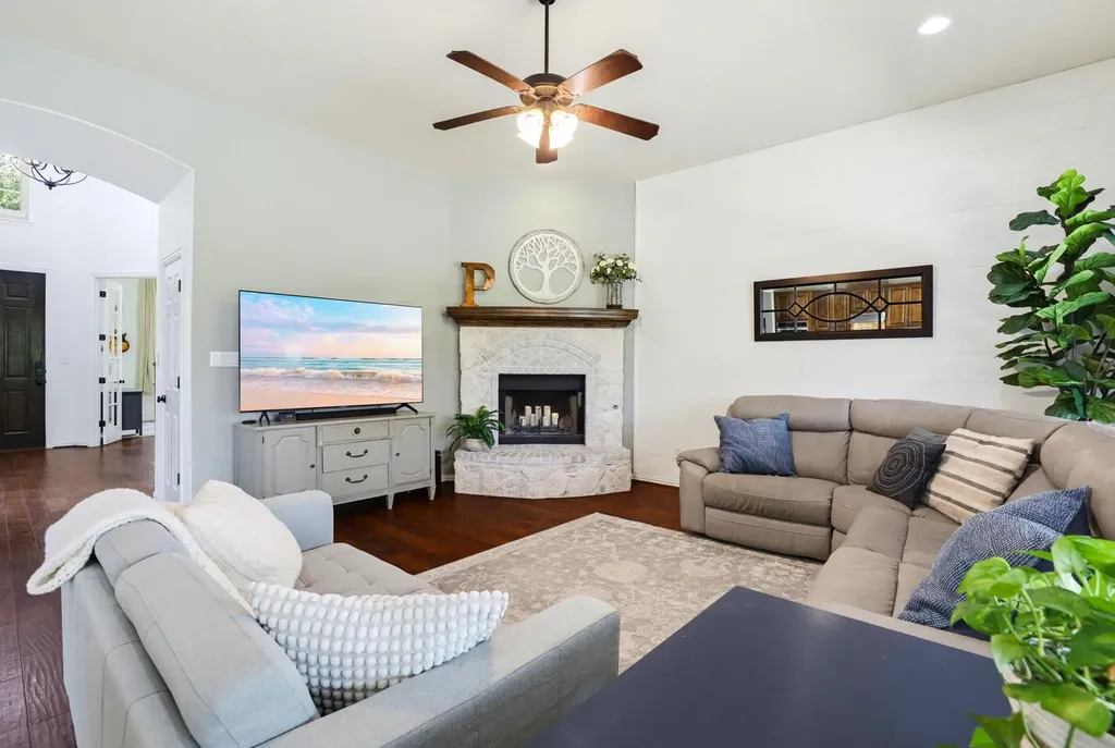 276 Merion Drive Austin TX 78737