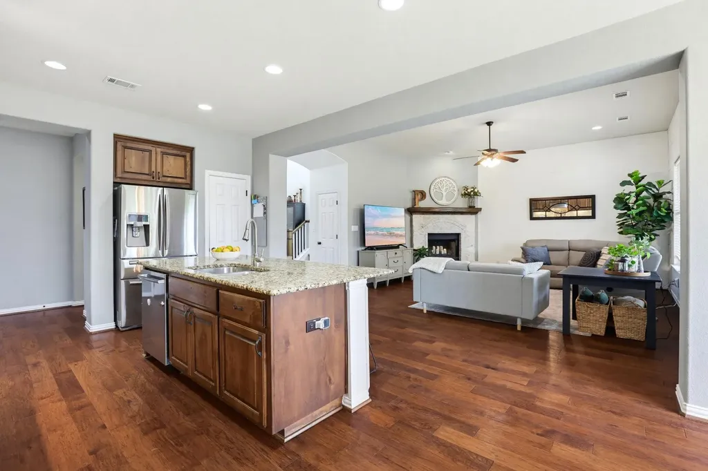 276 Merion Drive Austin TX 78737