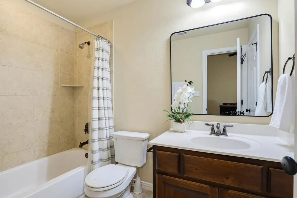 276 Merion Drive Austin TX 78737