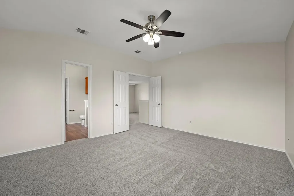 1217 Coronation Way Pflugerville TX 78660