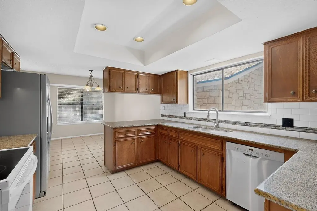 1002 Adventure Lane Cedar Park TX 78613