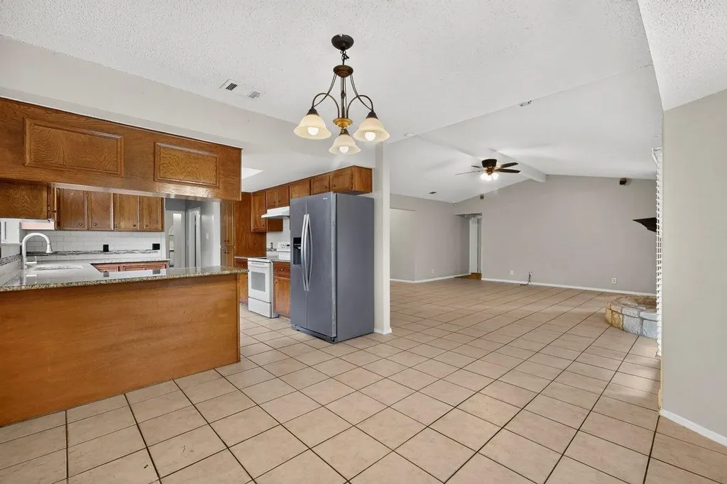1002 Adventure Lane Cedar Park TX 78613