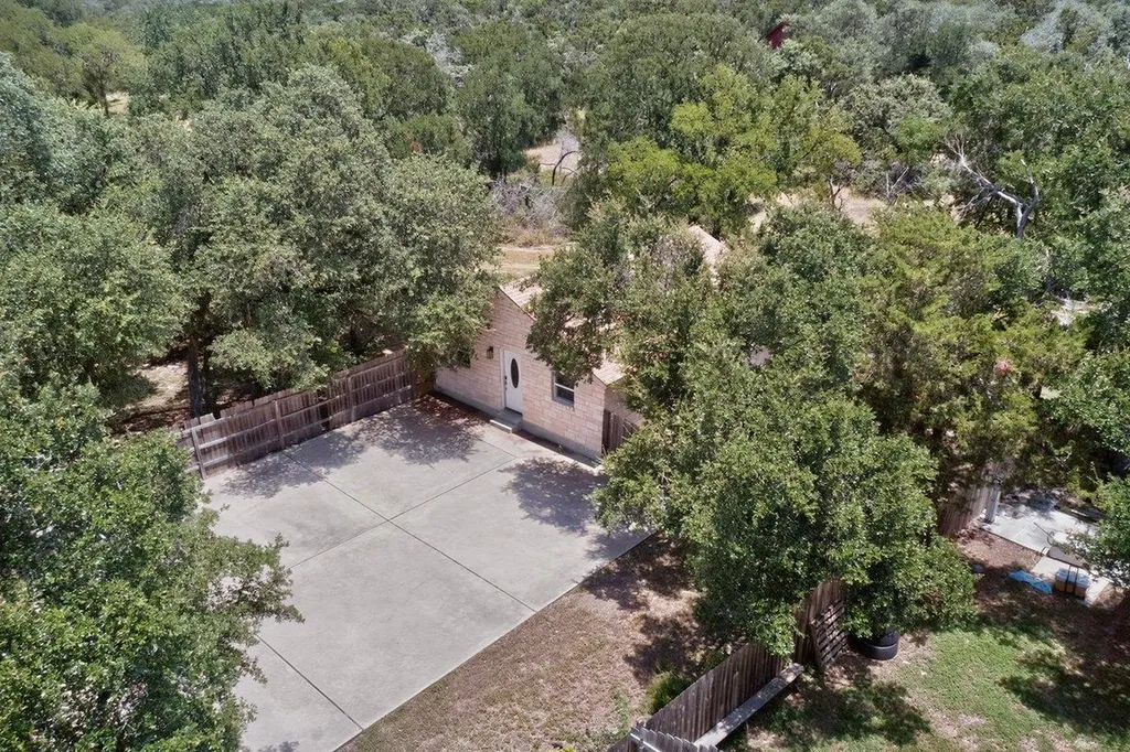 1002 Adventure Lane Cedar Park TX 78613