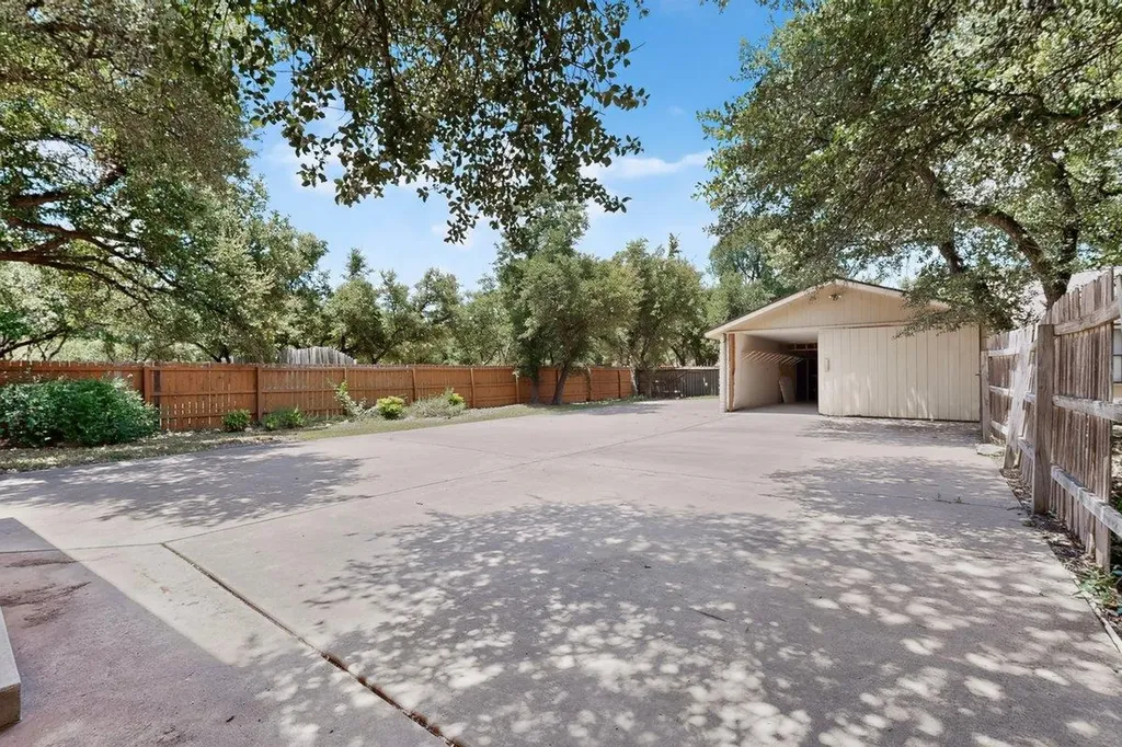 1002 Adventure Lane Cedar Park TX 78613