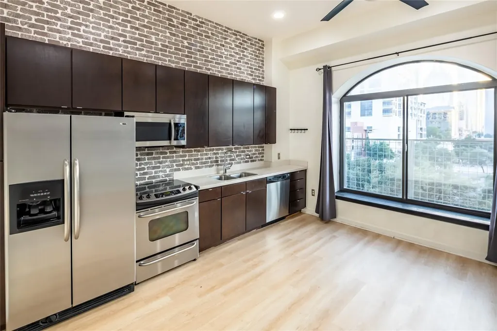 507 Sabine Street Austin TX 78701