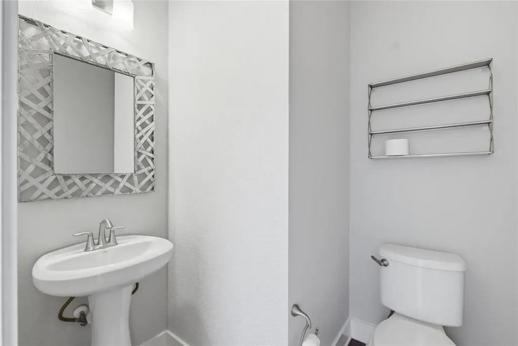 1937 Tramson Drive Austin TX 78741