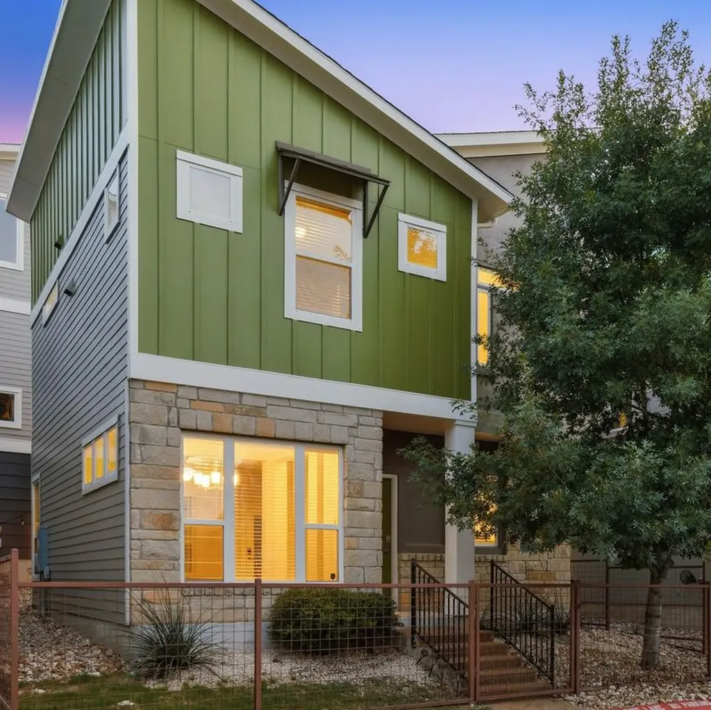 1937 Tramson Drive Austin TX 78741