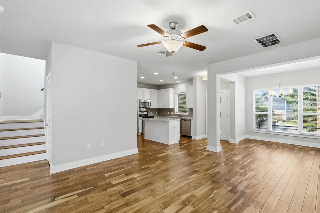 1937 Tramson Drive Austin TX 78741