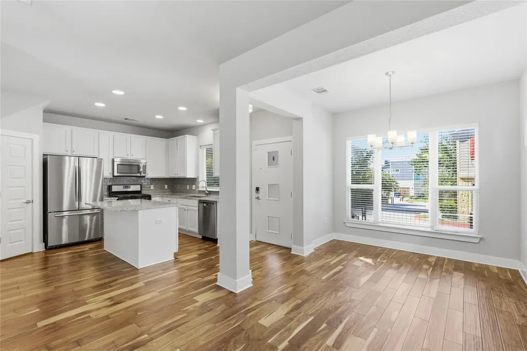1937 Tramson Drive Austin TX 78741