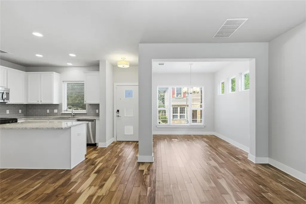 1937 Tramson Drive Austin TX 78741