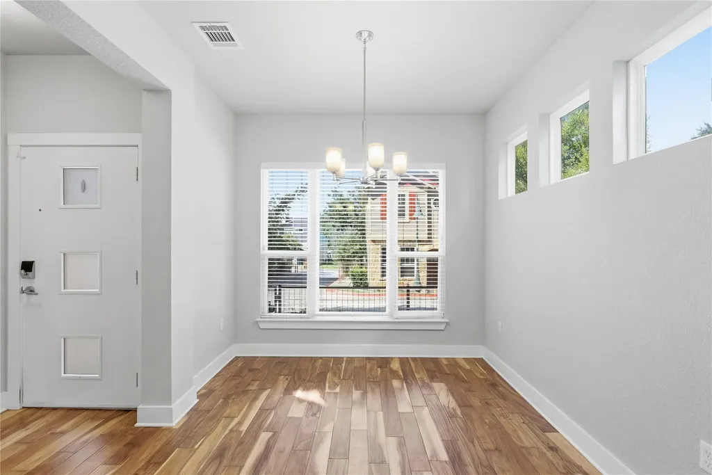 1937 Tramson Drive Austin TX 78741