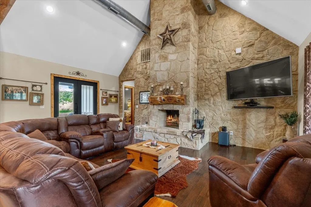 175 Wilson Road Elgin TX 78621