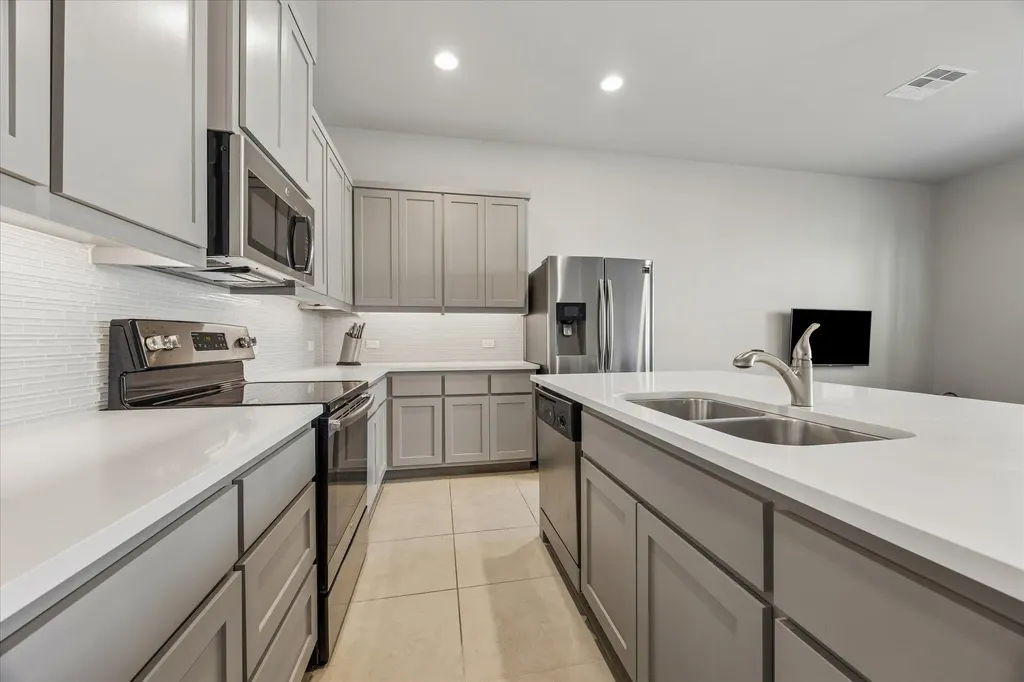 13001 Hymeadow Drive Austin TX 78729