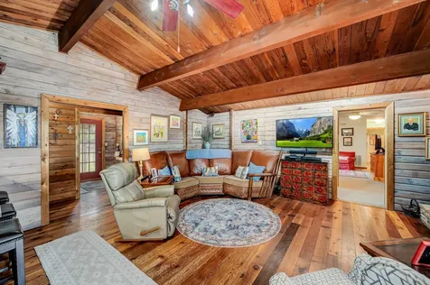 900 Box Canyon Road Wimberley TX 78676