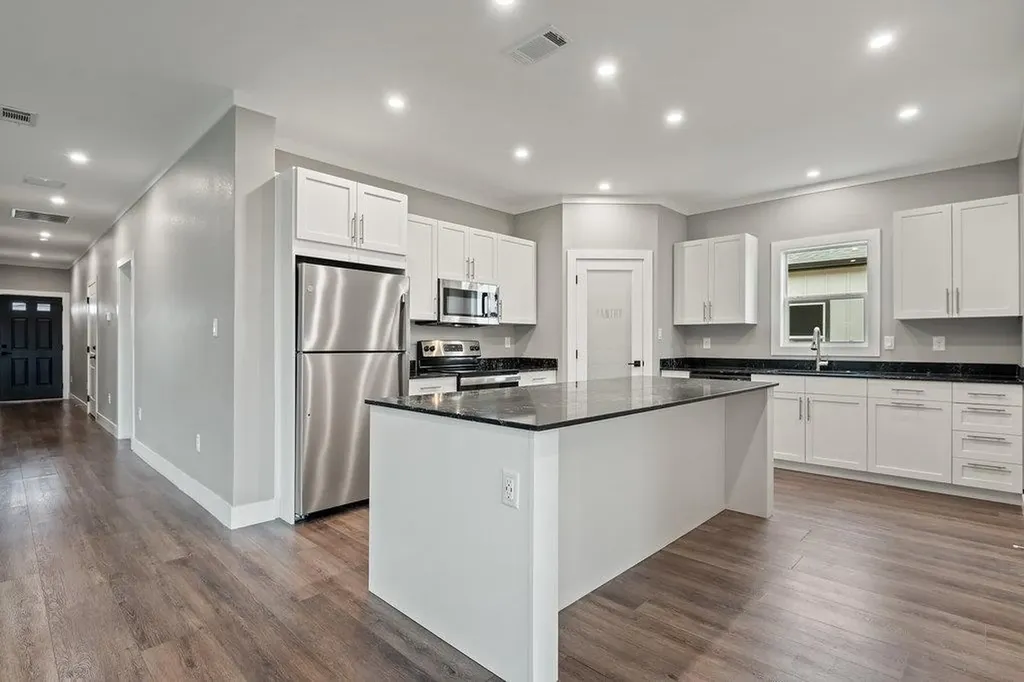 2027 Applewood Drive Lockhart TX 78644