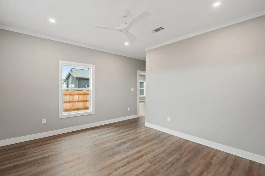 2027 Applewood Drive Lockhart TX 78644