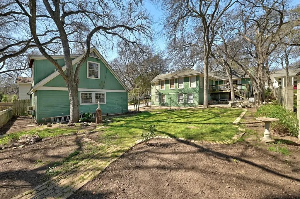2007 Sharon Lane Austin TX 78703
