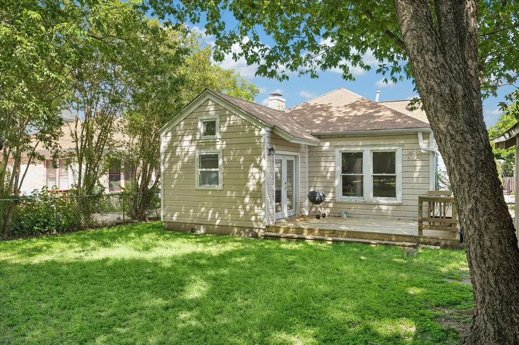 3906 Becker Avenue Austin TX 78751