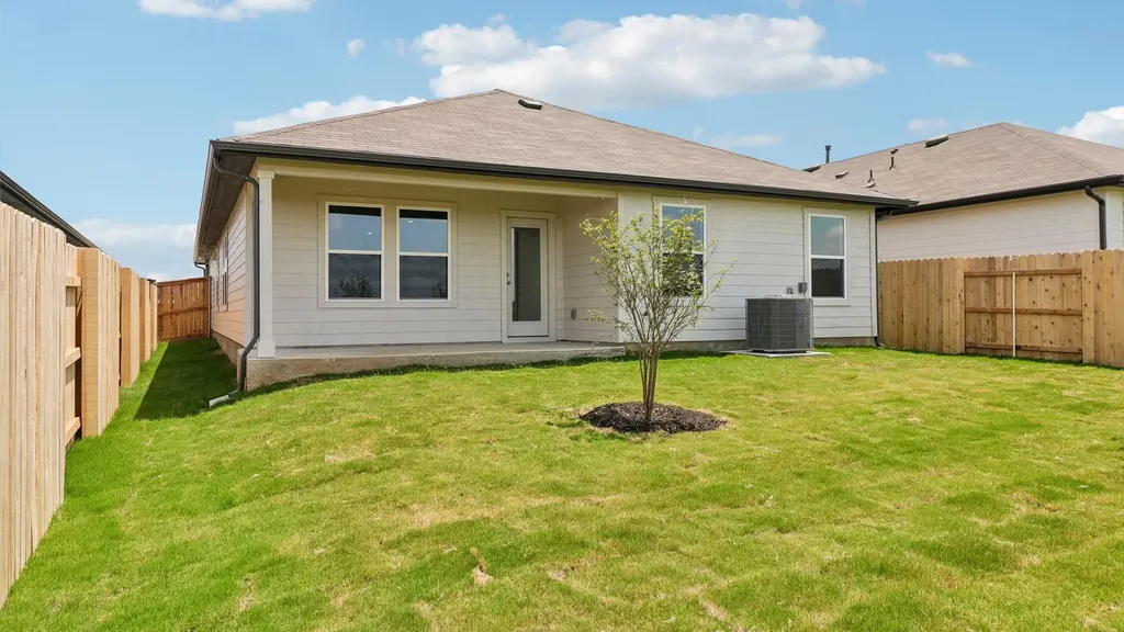 25529 Farmers Crop Lane Elgin TX 78621
