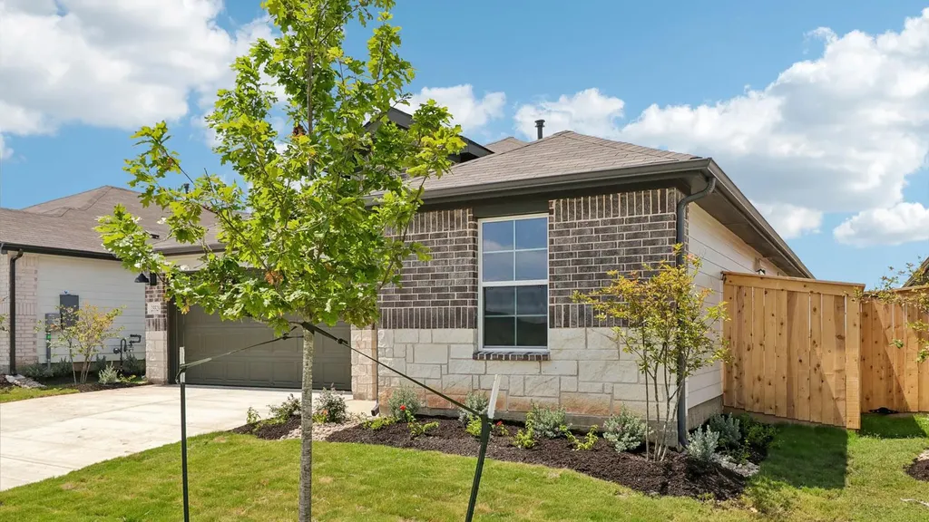 25529 Farmers Crop Lane Elgin TX 78621