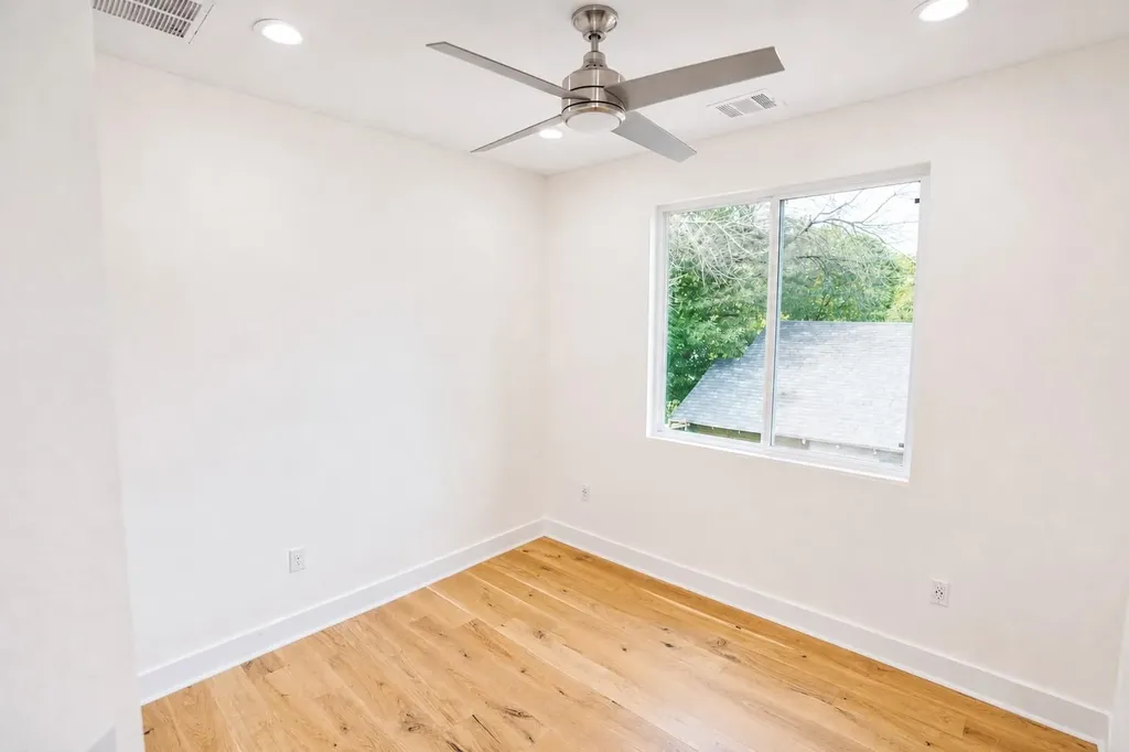 1123 Omega Avenue Austin TX 78721