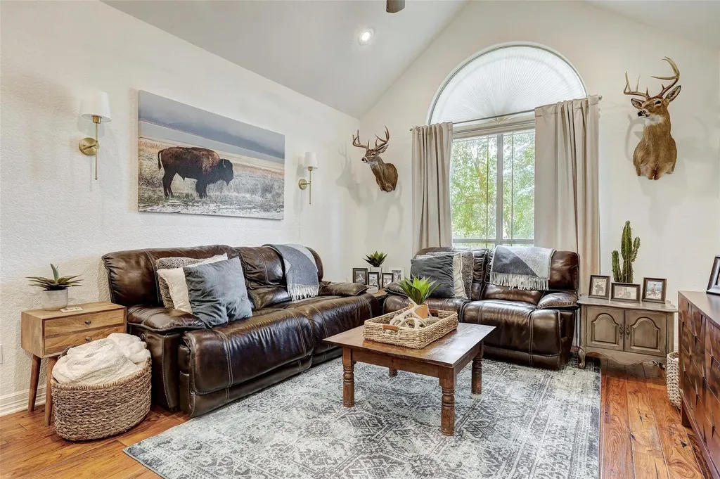 111 Roberts Circle Georgetown TX 78633