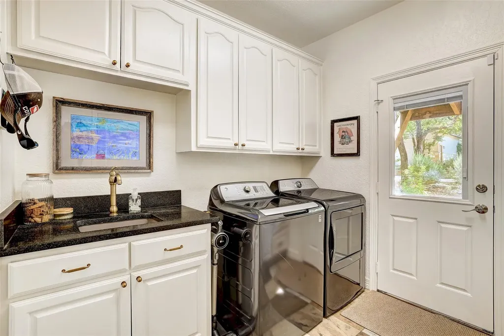 111 Roberts Circle Georgetown TX 78633
