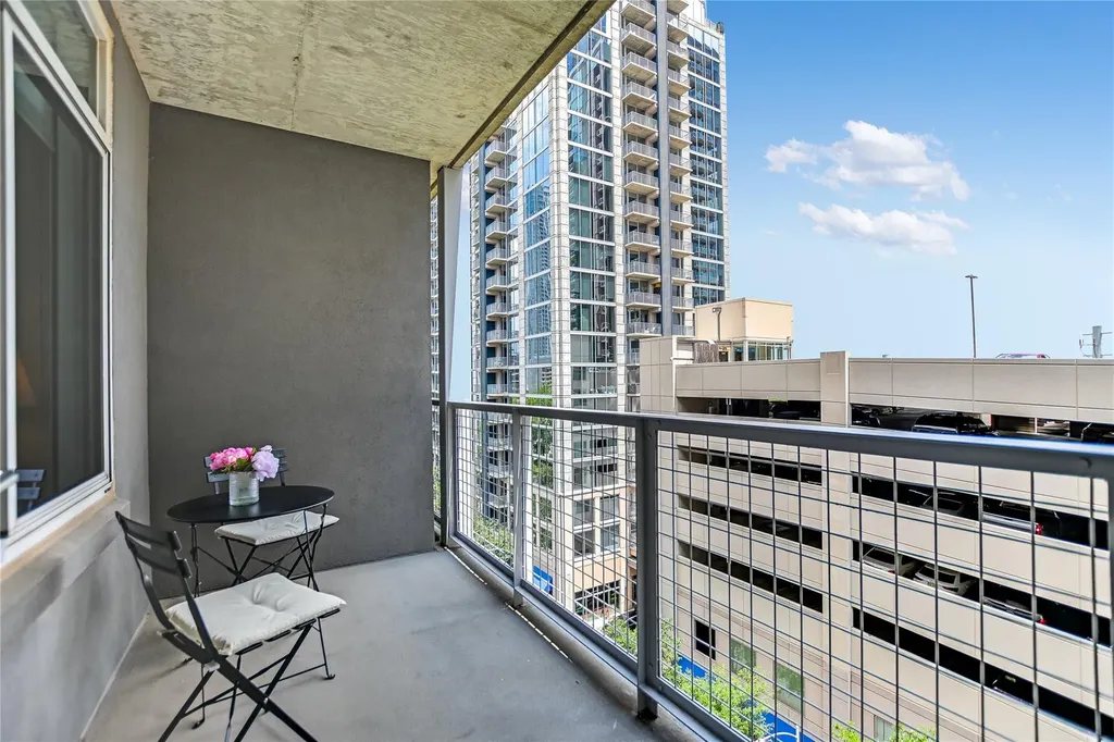 54 Rainey Street Austin TX 78701