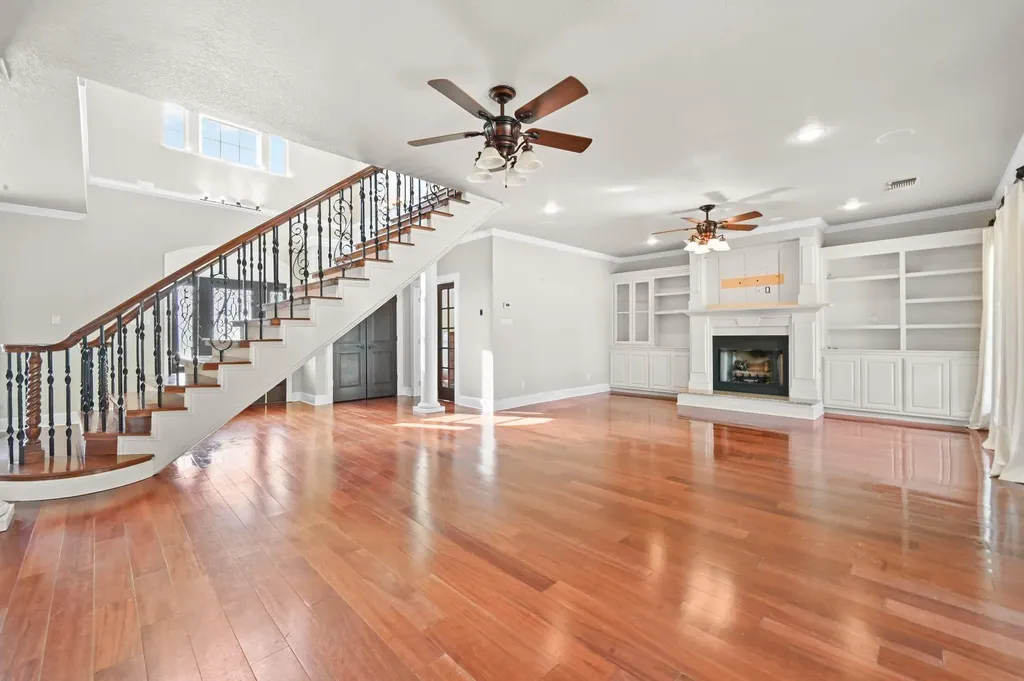 1175 Southern Way Luling TX 78648